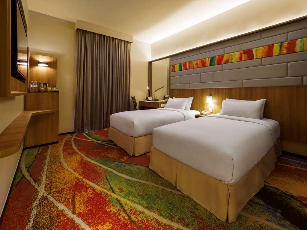 Eastin Hotel Penang Sungai Dua Bukit Room photo